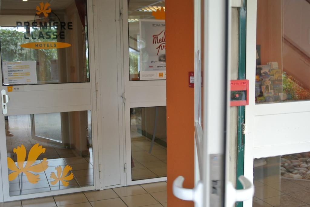 Premiere Classe Lyon Sud - Chasse Sur Rhone מראה חיצוני תמונה