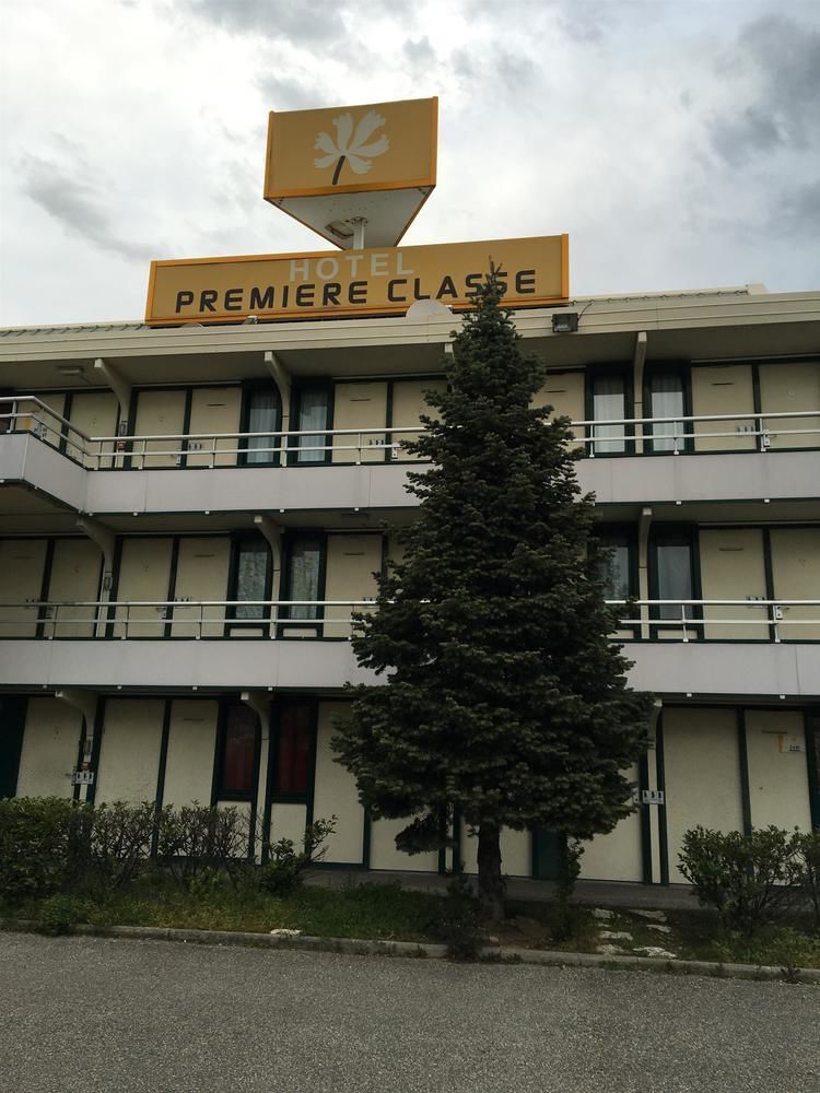 Premiere Classe Lyon Sud - Chasse Sur Rhone מראה חיצוני תמונה